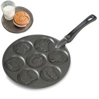 Сковорода для 7 оладий со смайликами Зоопарк Nordic Ware 26 см NRD1980