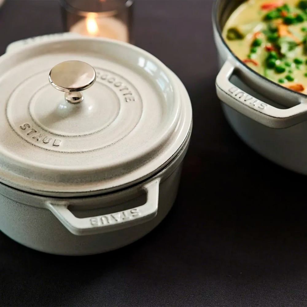 Фото 9 Кокот STAUB La Cocotte белый трюфель - Skovoroda.by.jpg Изображение 9 Кокот STAUB La Cocotte белый трюфель - Skovoroda.by